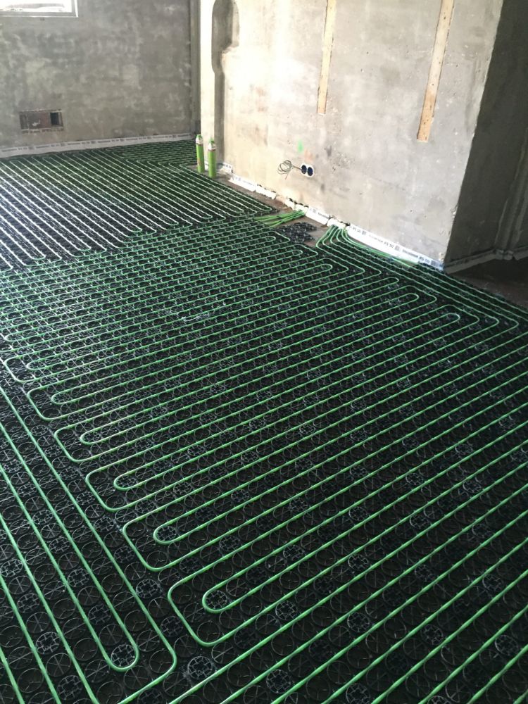 Vloerverwarming in historisch gebouw zonder afwerking