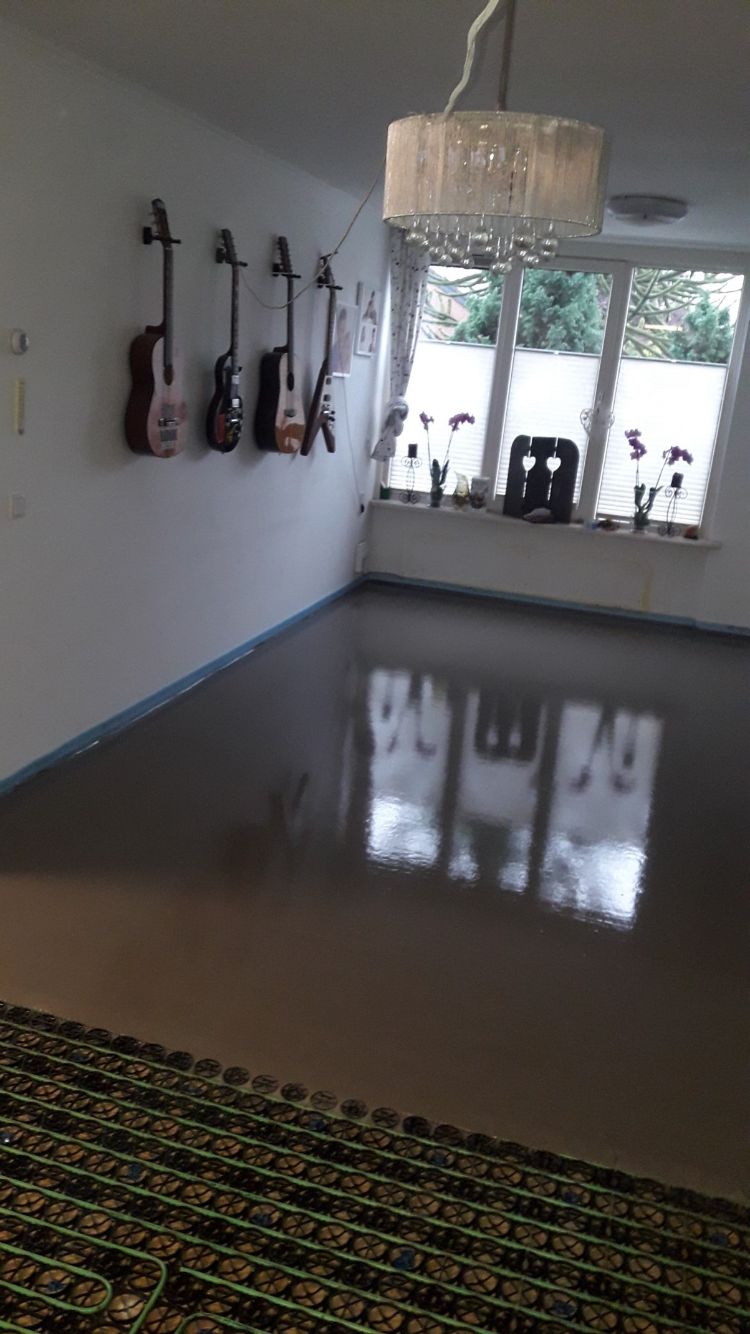 WARP Systems tweeondereenkap SpeeTile10 met SpeeTop vulmassa