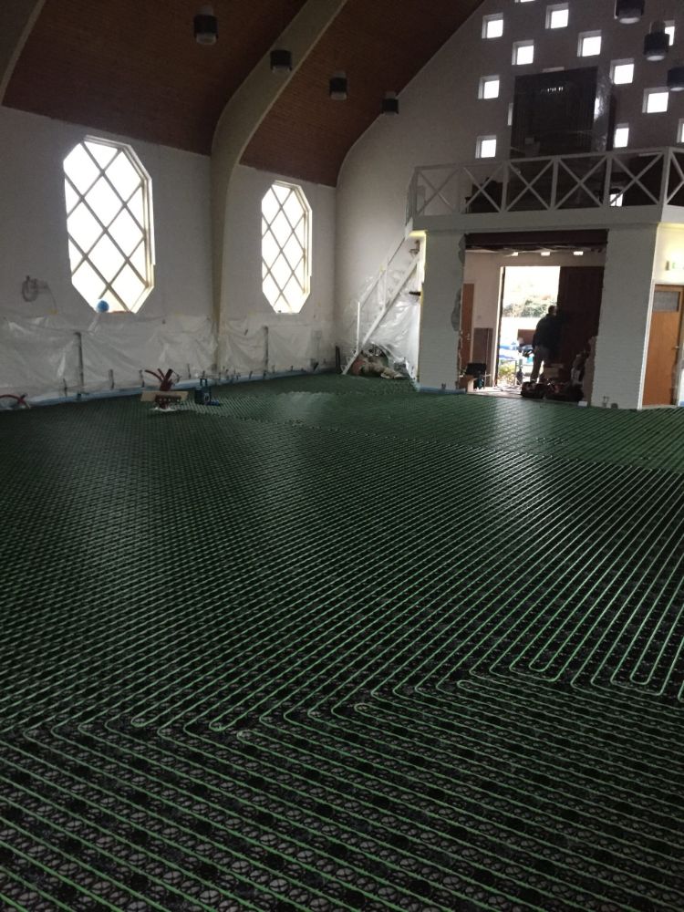 Vloerverwarming in een kerk