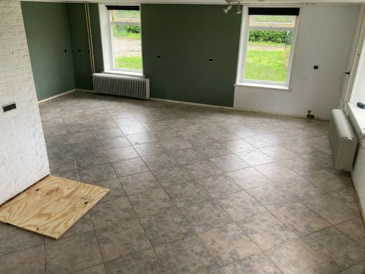 WARP Systems boerderij SpeeTherm Systeem ondervloer tegels