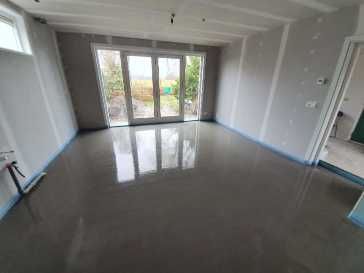 WARP Systems woning SpeeTile systeem met SpeeTop vulmassa