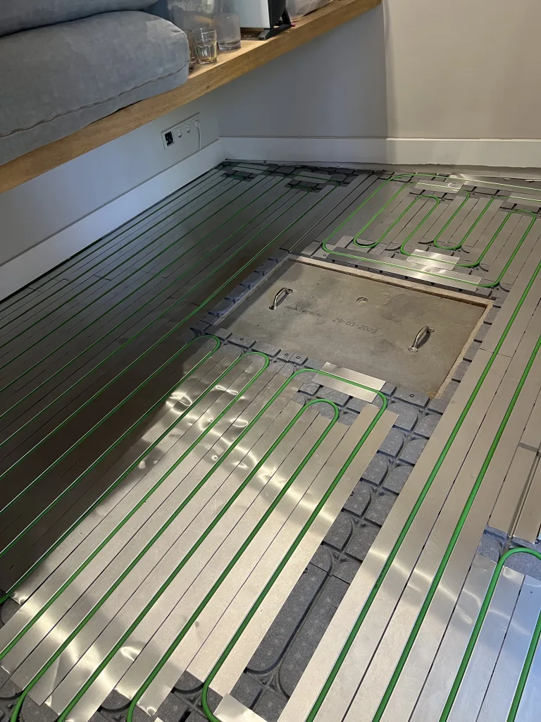 WARP Systems kruipluik vrijstaande woning tijdens installatie SpeeTherm
